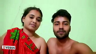 desi indian aunty changeing saree in homemade bedroom watch in son webcam secret record video cliping